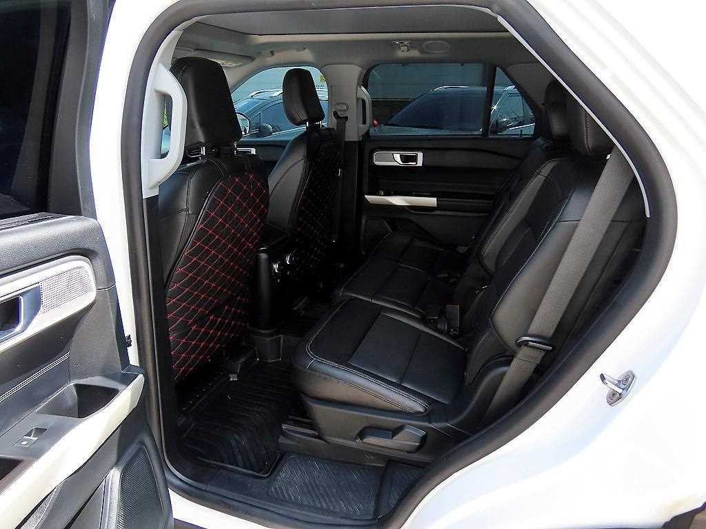 Ford Explorer - Vista 6