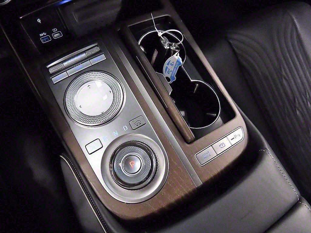Genesis G80 - Vista 10
