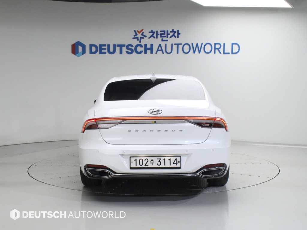 HYUNDAI Grandeur - Vista 4