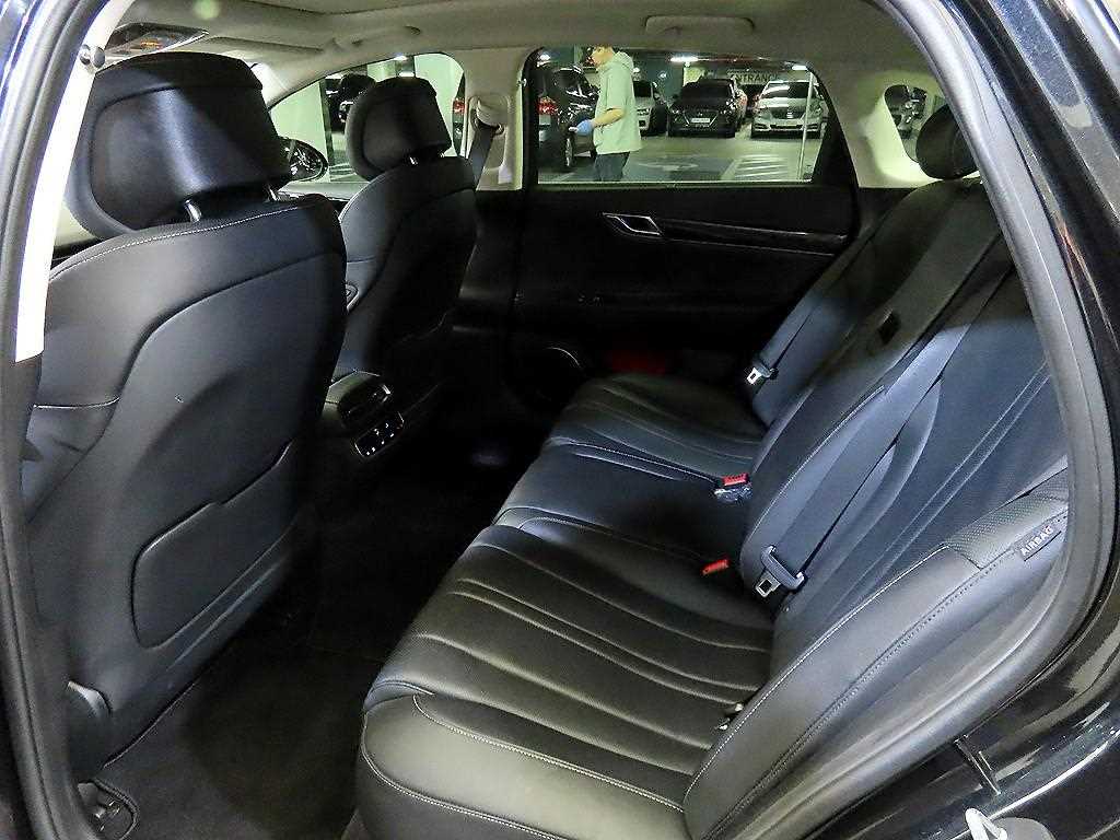 Genesis G80 - Vista 7
