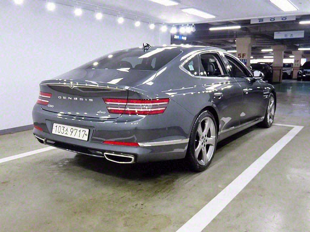Genesis G80 - Vista 4