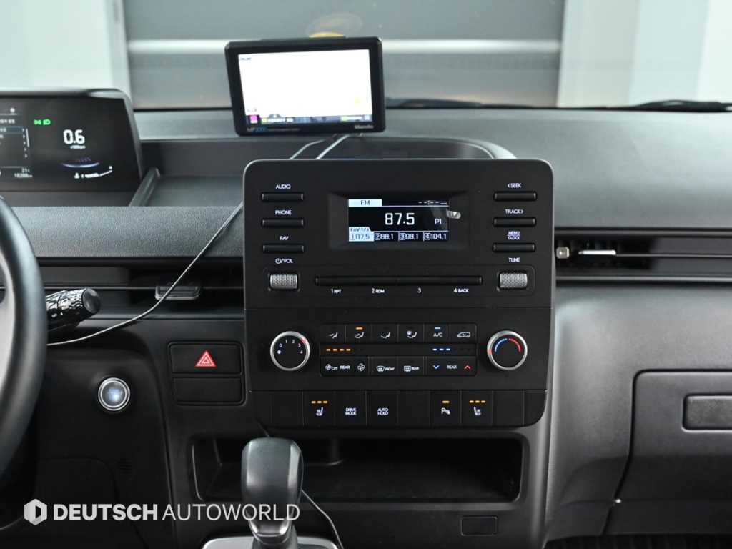 HYUNDAI Staria 2025 Blanco - Importación desde Corea - HF Imports Iquique - Foto 14