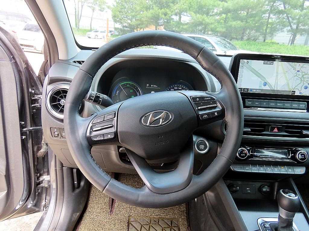 HYUNDAI Kona - Vista 8