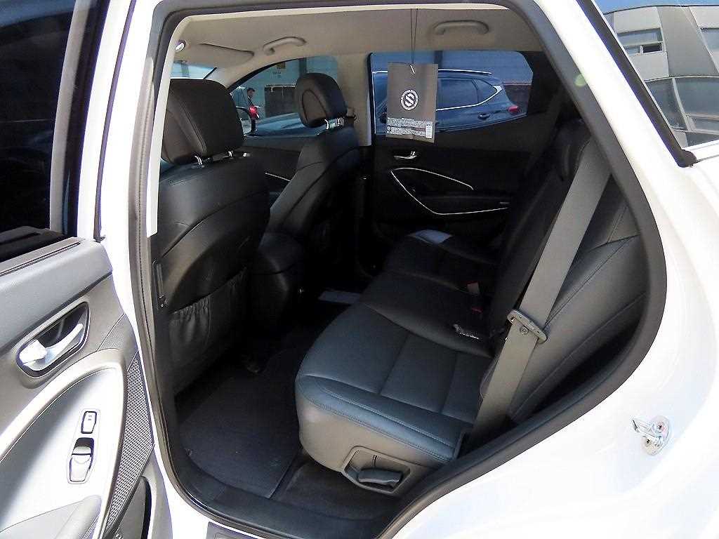 HYUNDAI Santa Fe - Vista 6