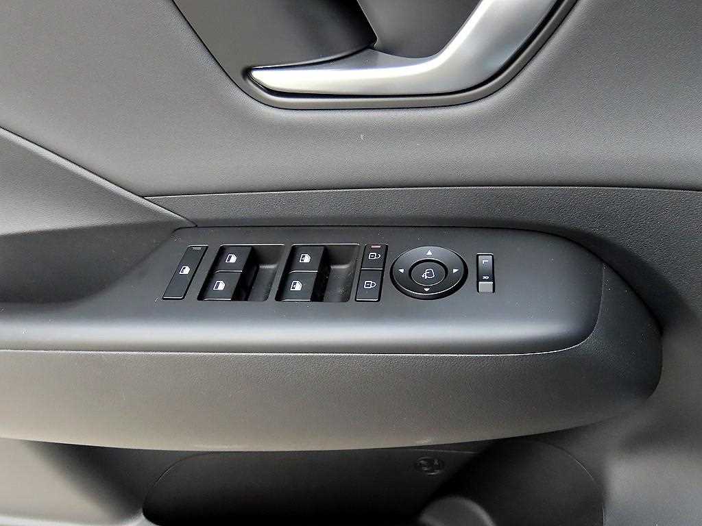 HYUNDAI Kona - Vista 11