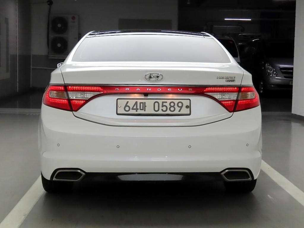 HYUNDAI Grandeur - Vista 3