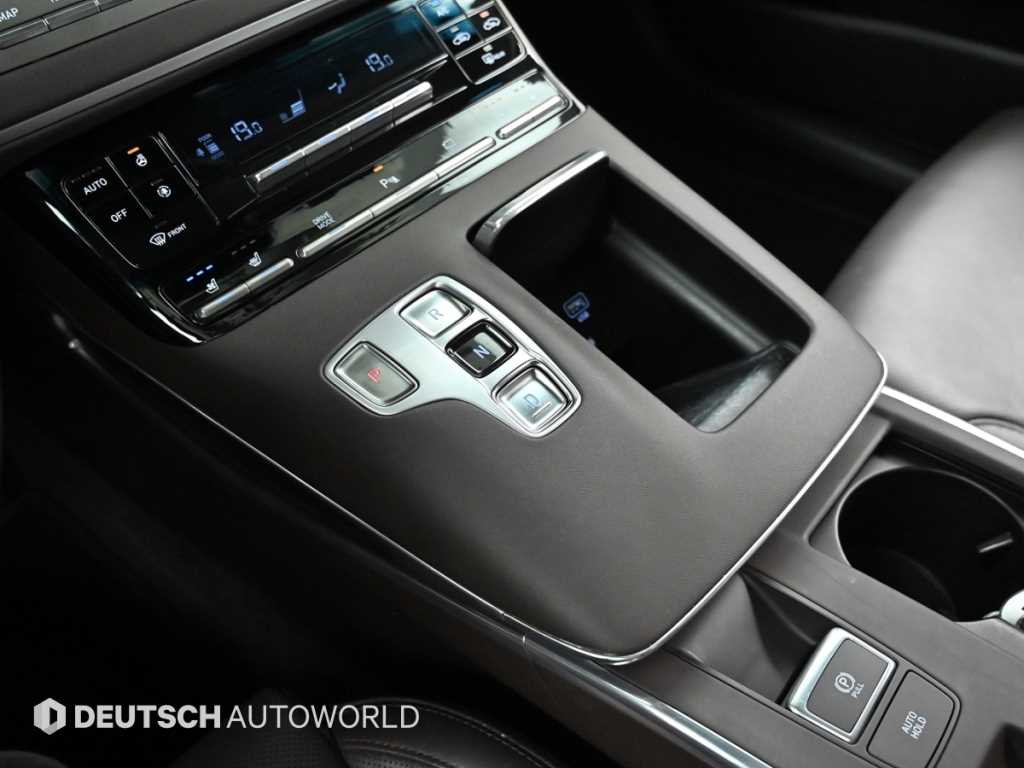 HYUNDAI Grandeur - Vista 9