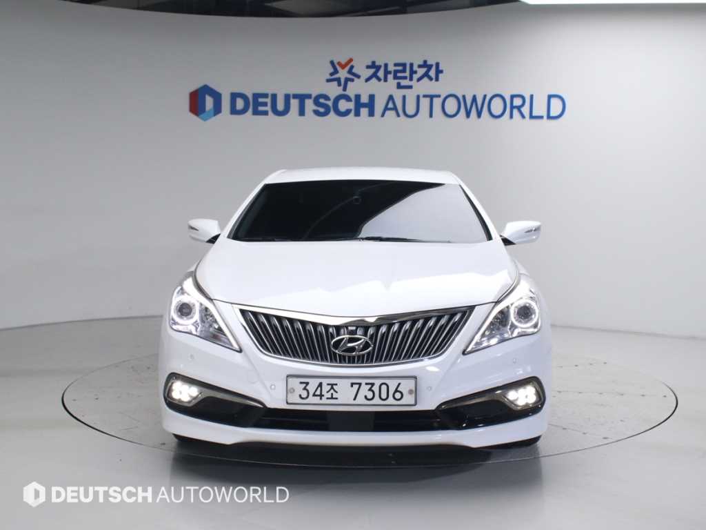 HYUNDAI Grandeur - Vista 3