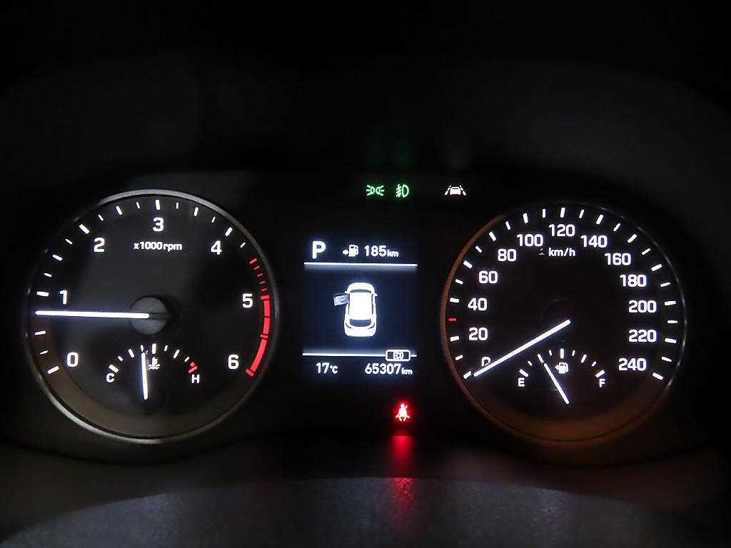 HYUNDAI Tucson - Vista 9