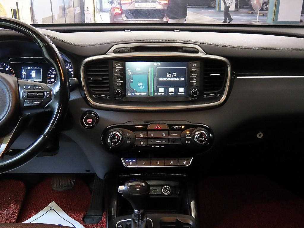 KIA Sorento - Vista 11