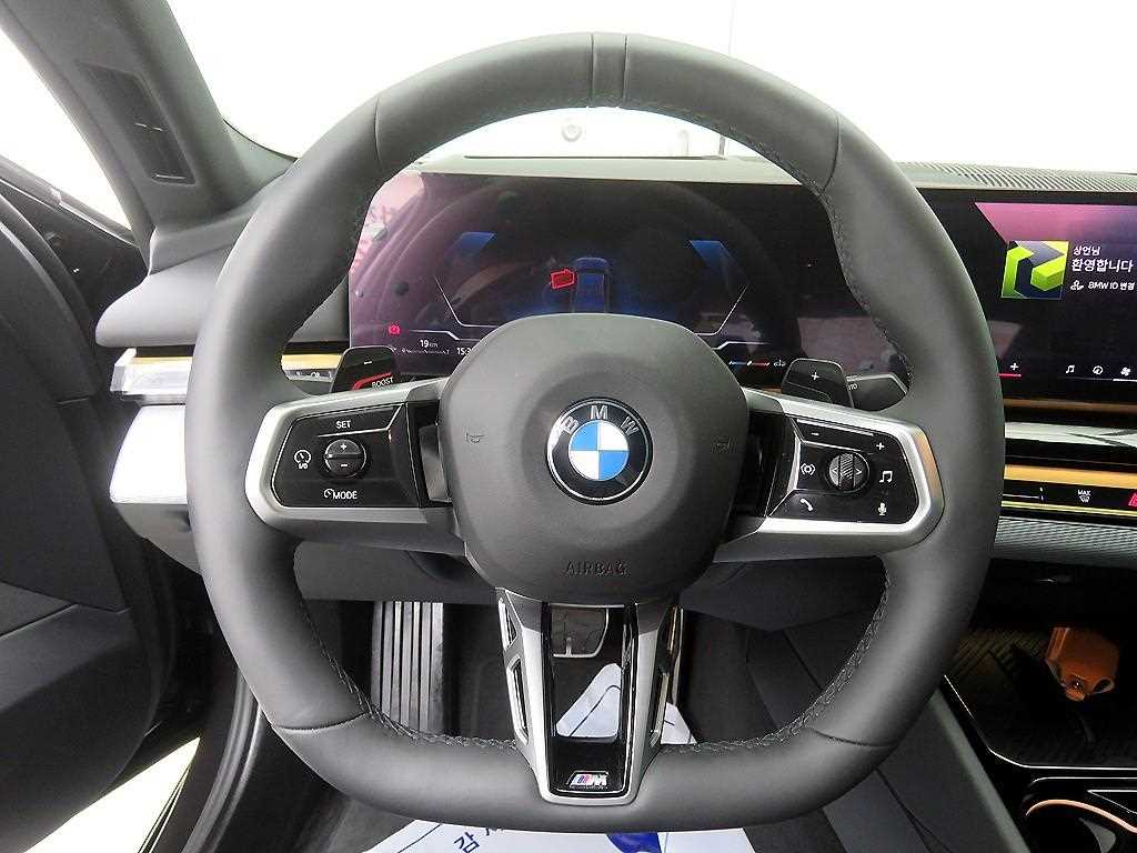 BMW 5 Series 2025 - Importación desde Corea - HF Imports Iquique - Foto 13