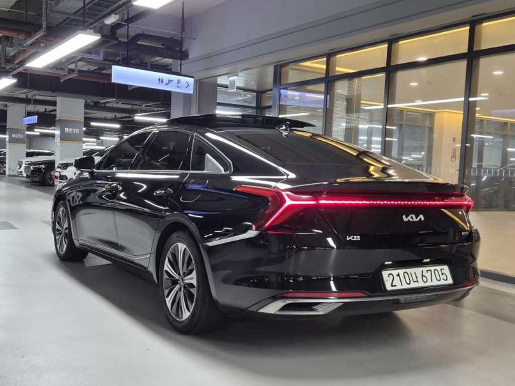 KIA K8 - Vista 3