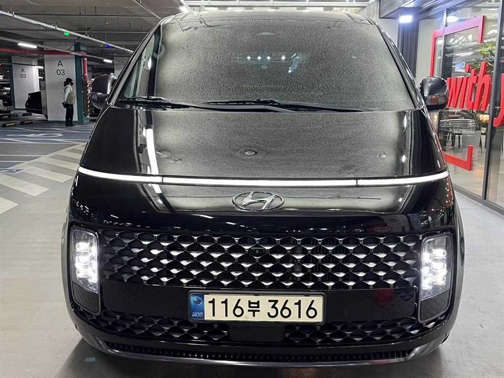HYUNDAI Staria - Vista 2