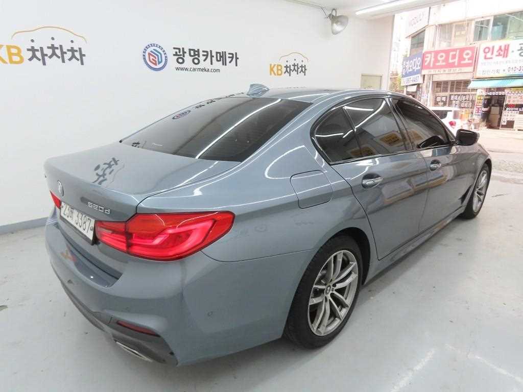 BMW 5 Series - Vista 3