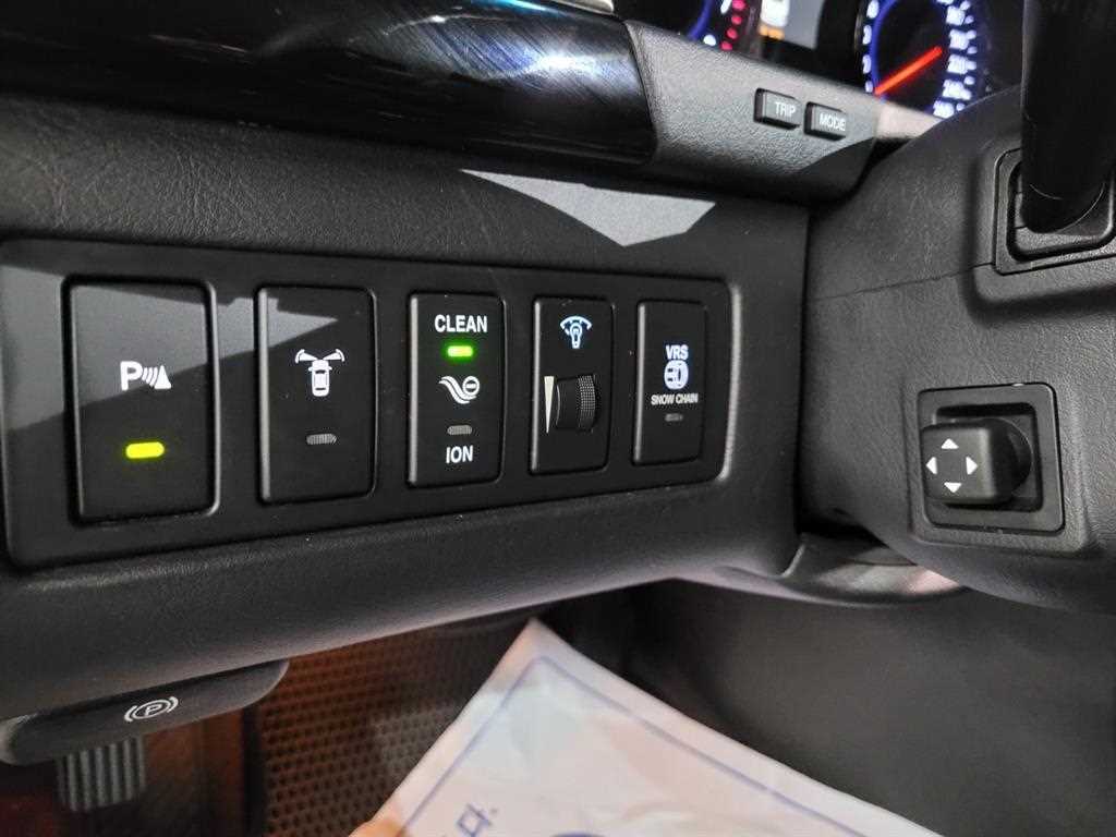 KIA Opirus - Vista 12
