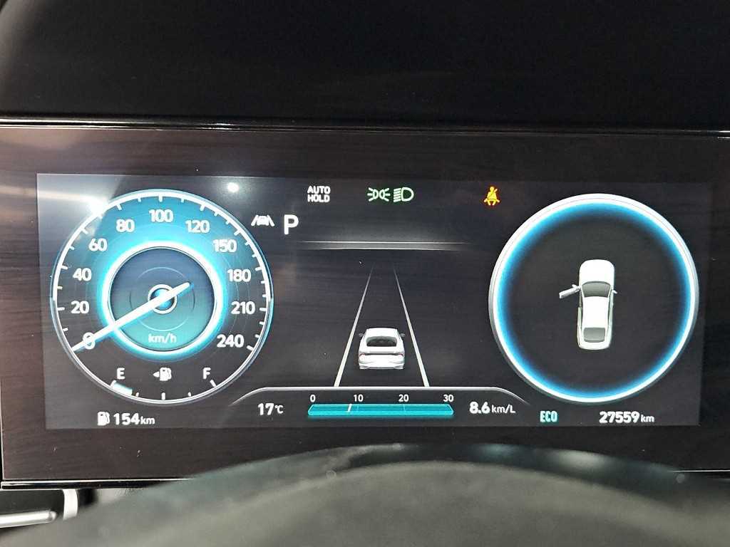 HYUNDAI Avante - Vista 6