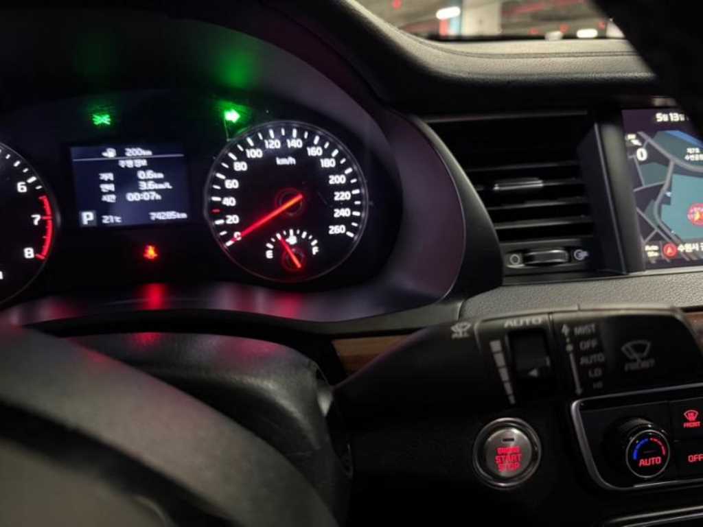 KIA K7 2016 Blanco - Importación desde Corea - HF Imports Iquique - Foto 17