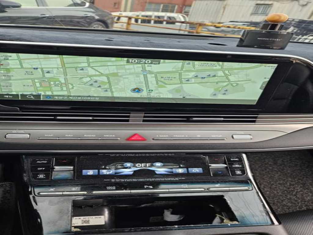 HYUNDAI Grandeur - Vista 5