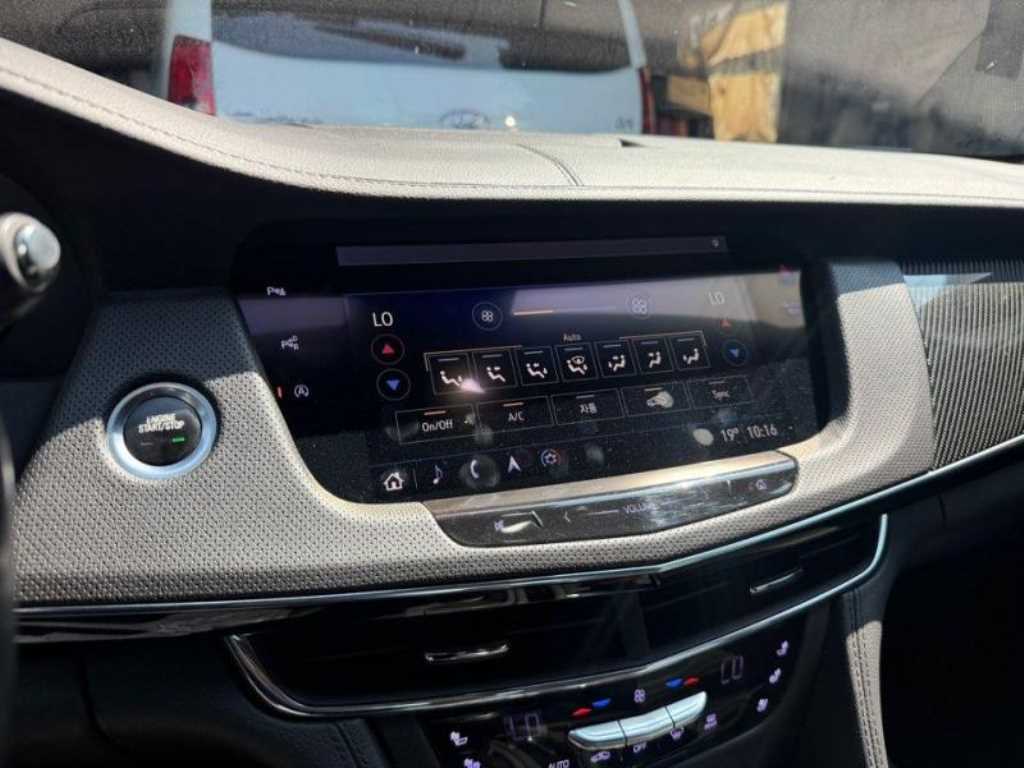 Cadillac CT6 - Vista 6
