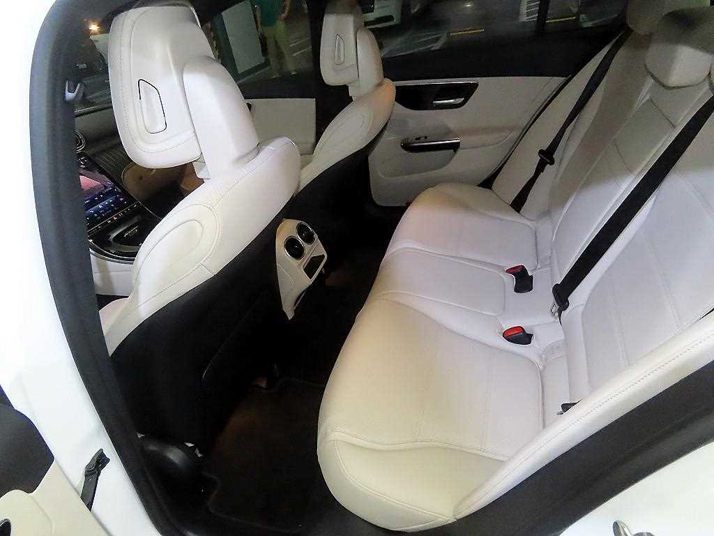 Mercedes Benz C Class - Vista 7