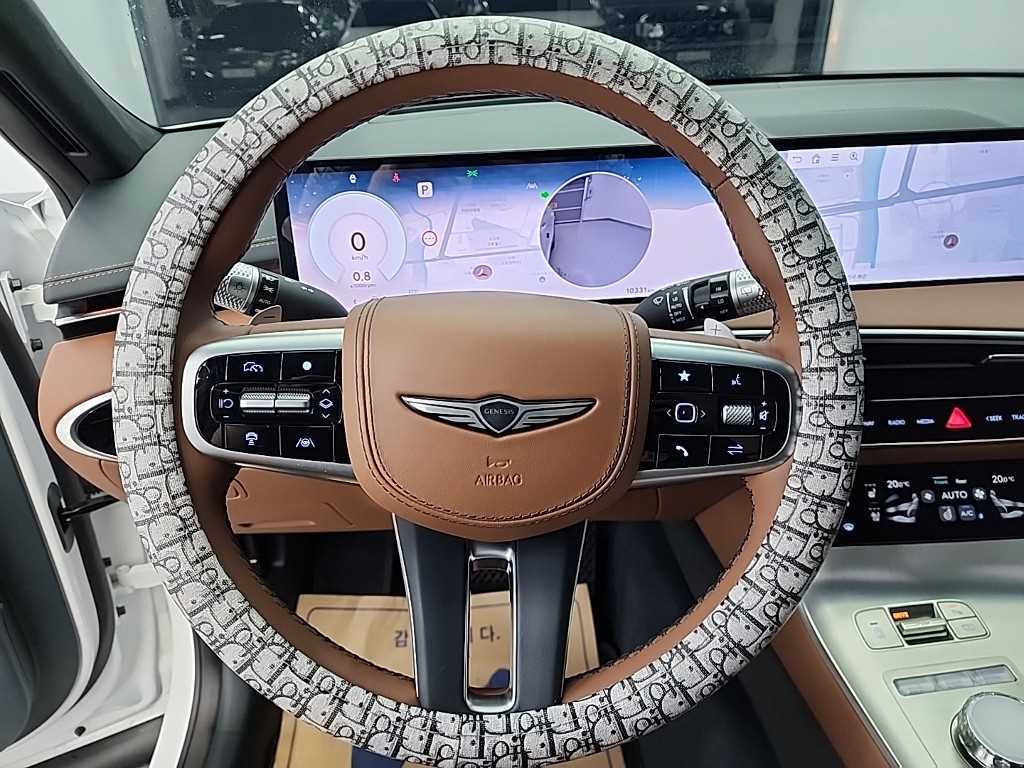 Genesis GV70 - Vista 9