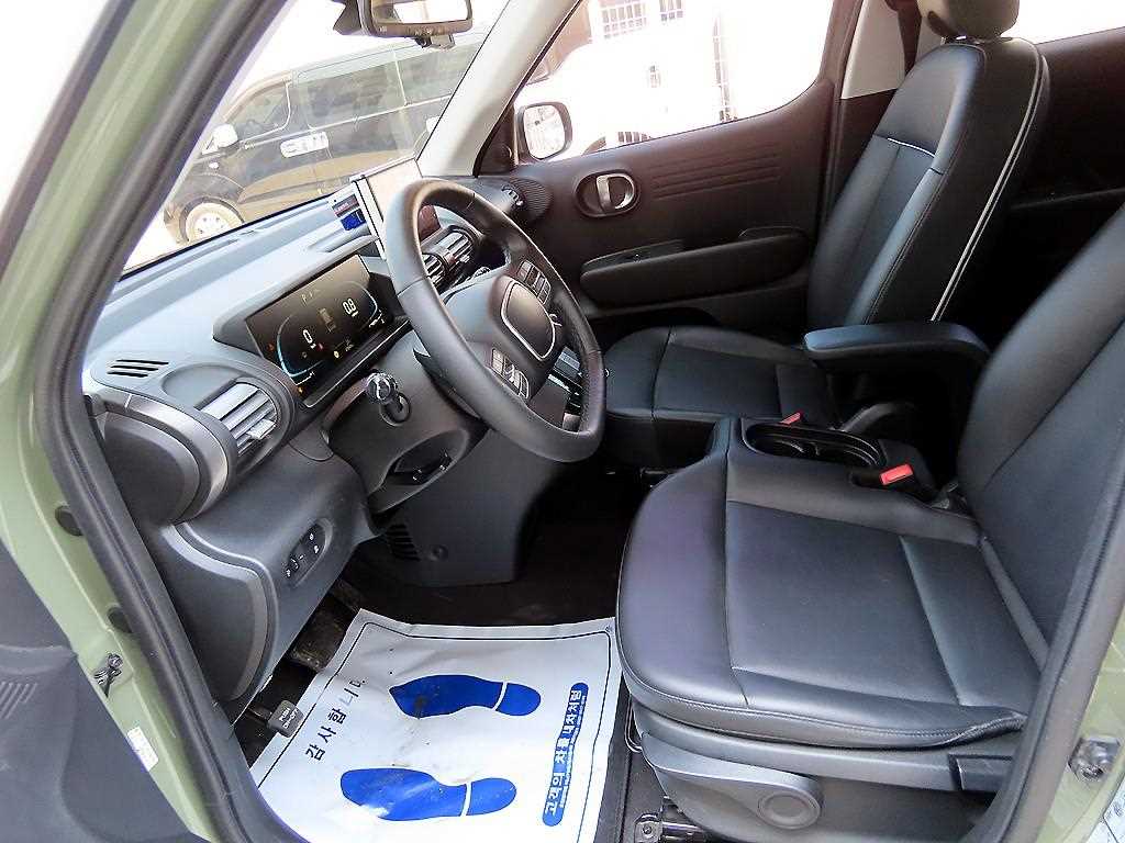 HYUNDAI Casper - Vista 5
