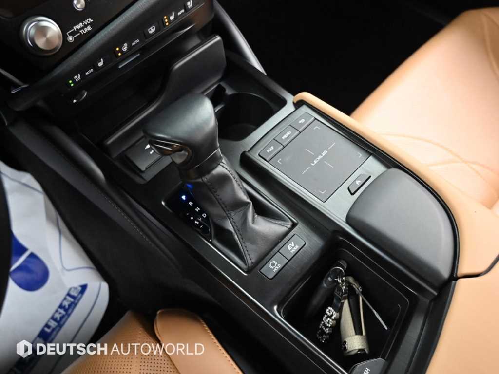 Lexus ES - Vista 9
