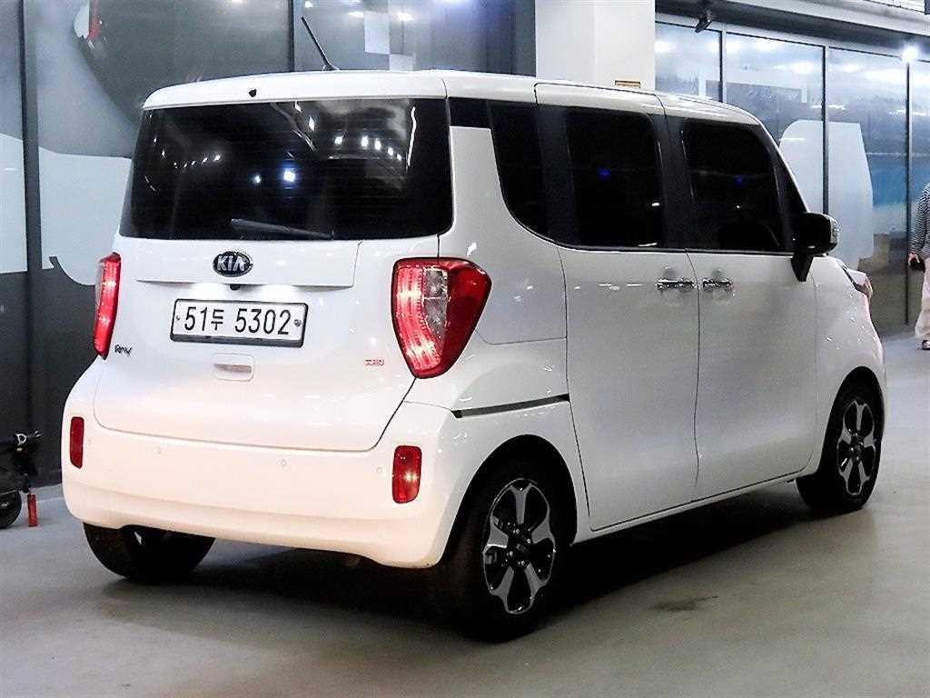 KIA Ray - Vista 4