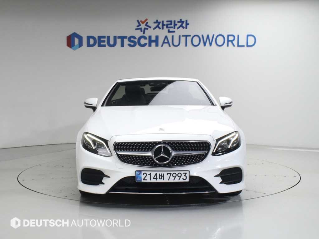 Mercedes Benz E class - Vista 3