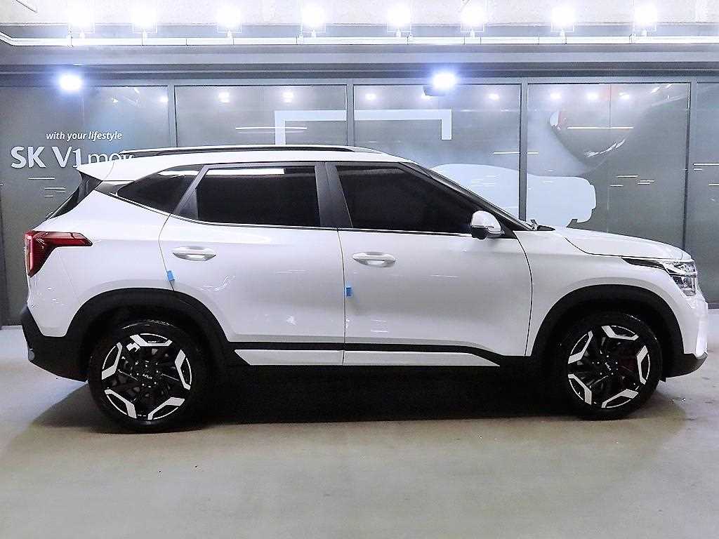 KIA Seltos - Vista 3