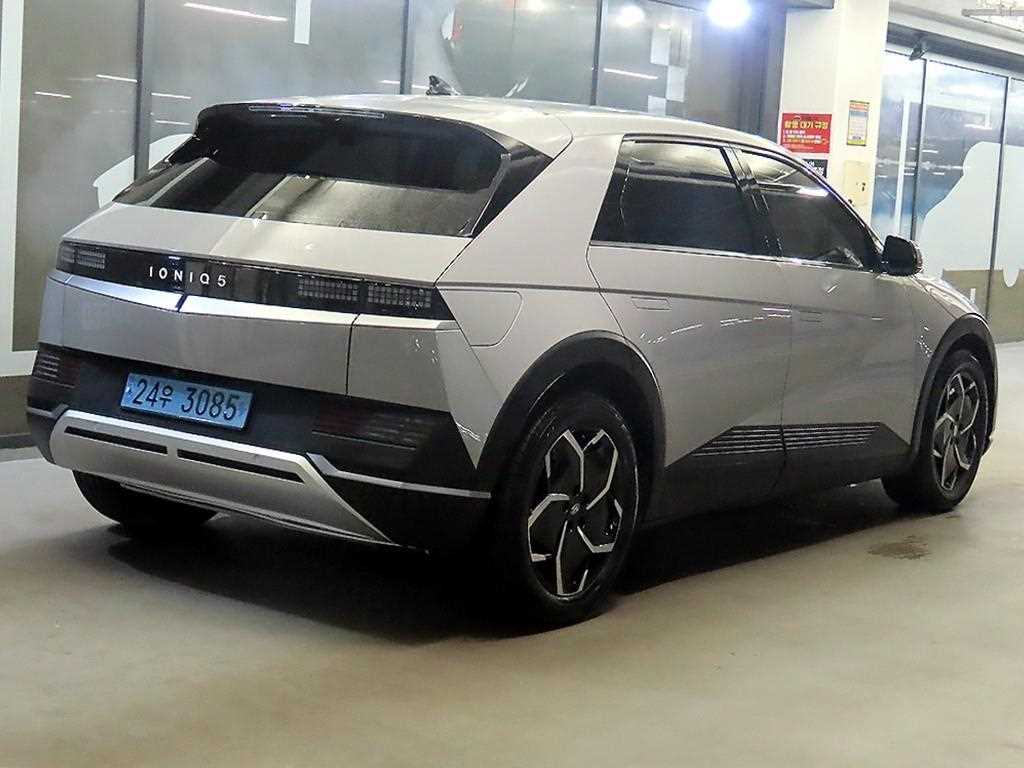 HYUNDAI Ioniq 5 - Vista 4