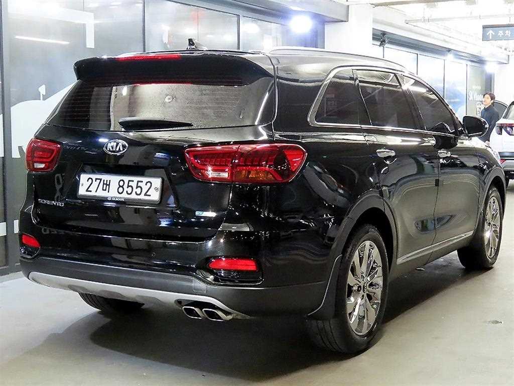 KIA Sorento - Vista 4