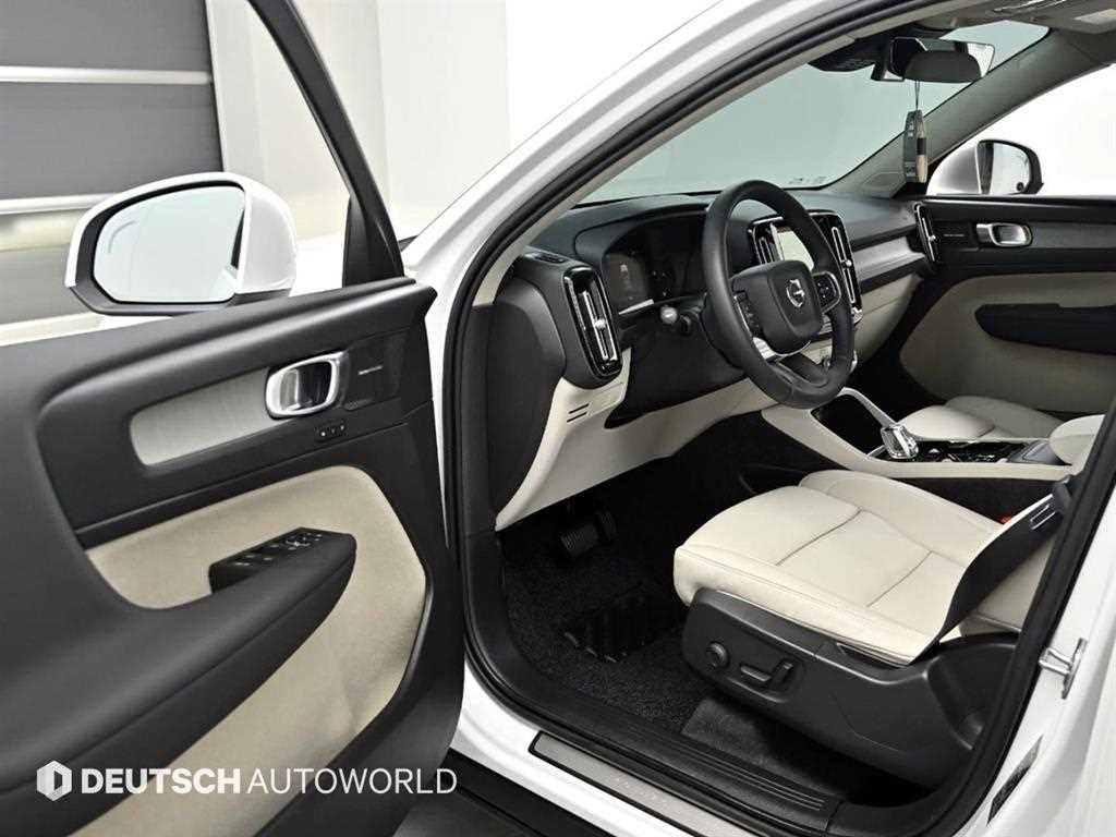 Volvo XC40 - Vista 8
