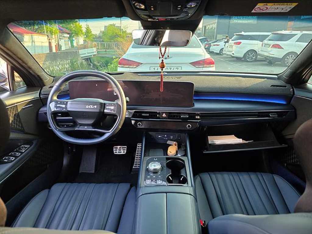 KIA K8 - Vista 5