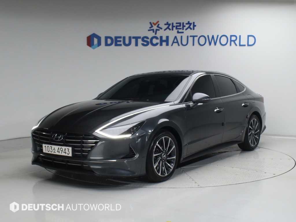 HYUNDAI Sonata - Vista 3