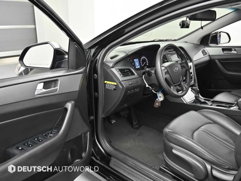 HYUNDAI Sonata - Vista 11