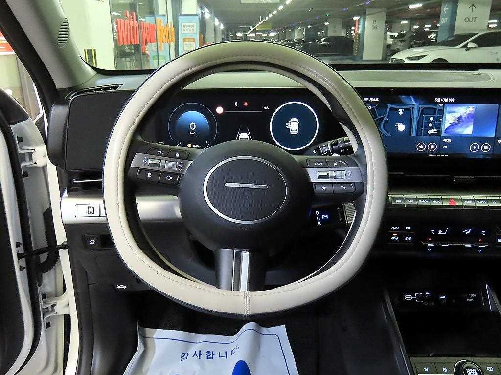 HYUNDAI Kona - Vista 8