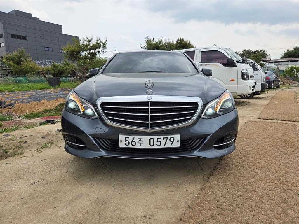 Mercedes Benz E class 2016 Gris - Importación desde Corea - HF Imports Iquique - Foto 1