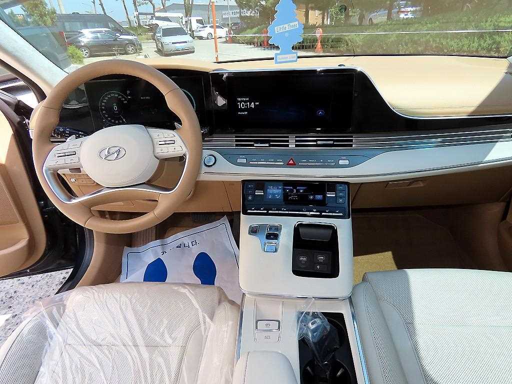 HYUNDAI Grandeur - Vista 7