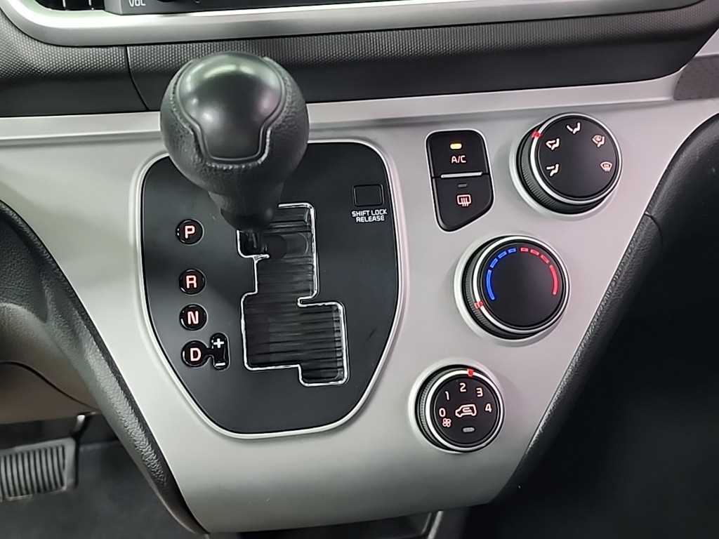 KIA Ray - Vista 8