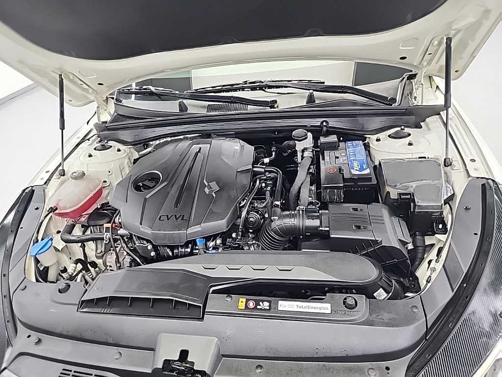 KIA K5 - Vista 5