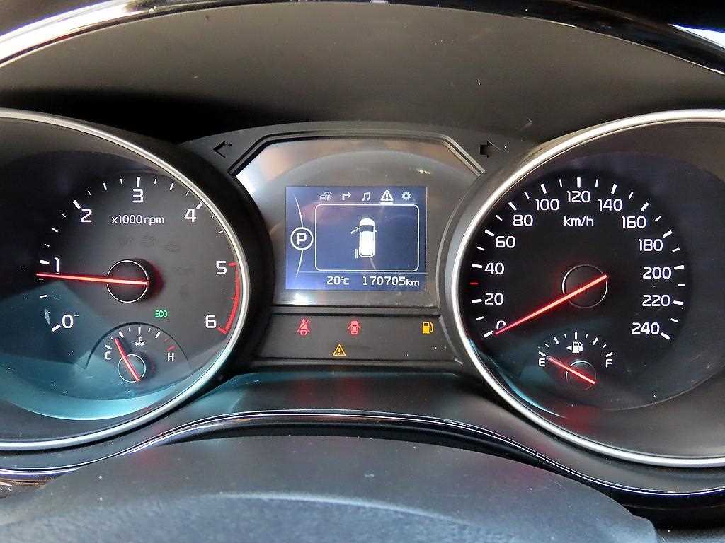 KIA Carnival - Vista 10