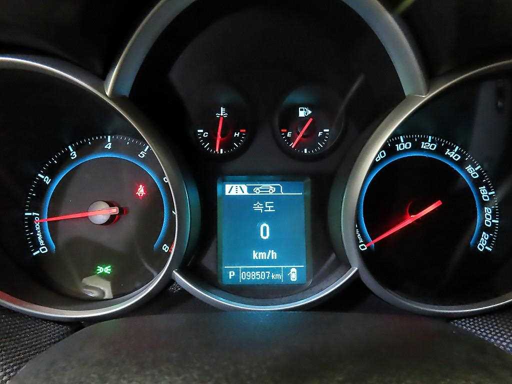 Chevrolet Cruise - Vista 9