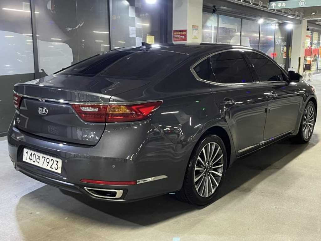KIA K7 - Vista 5