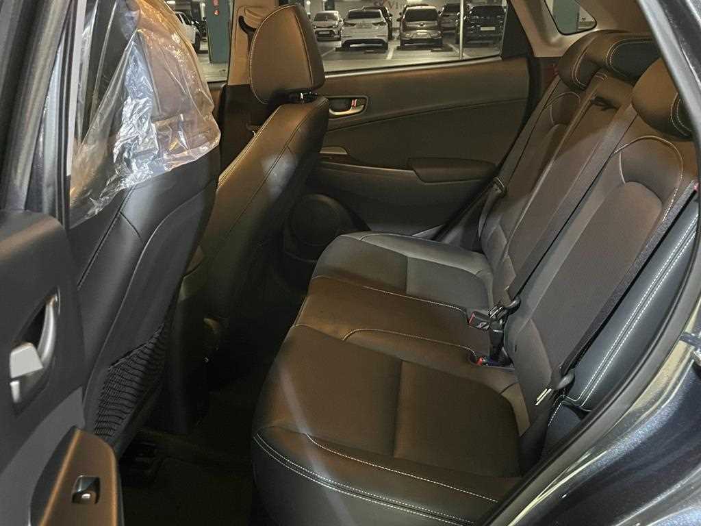 HYUNDAI Kona - Vista 7