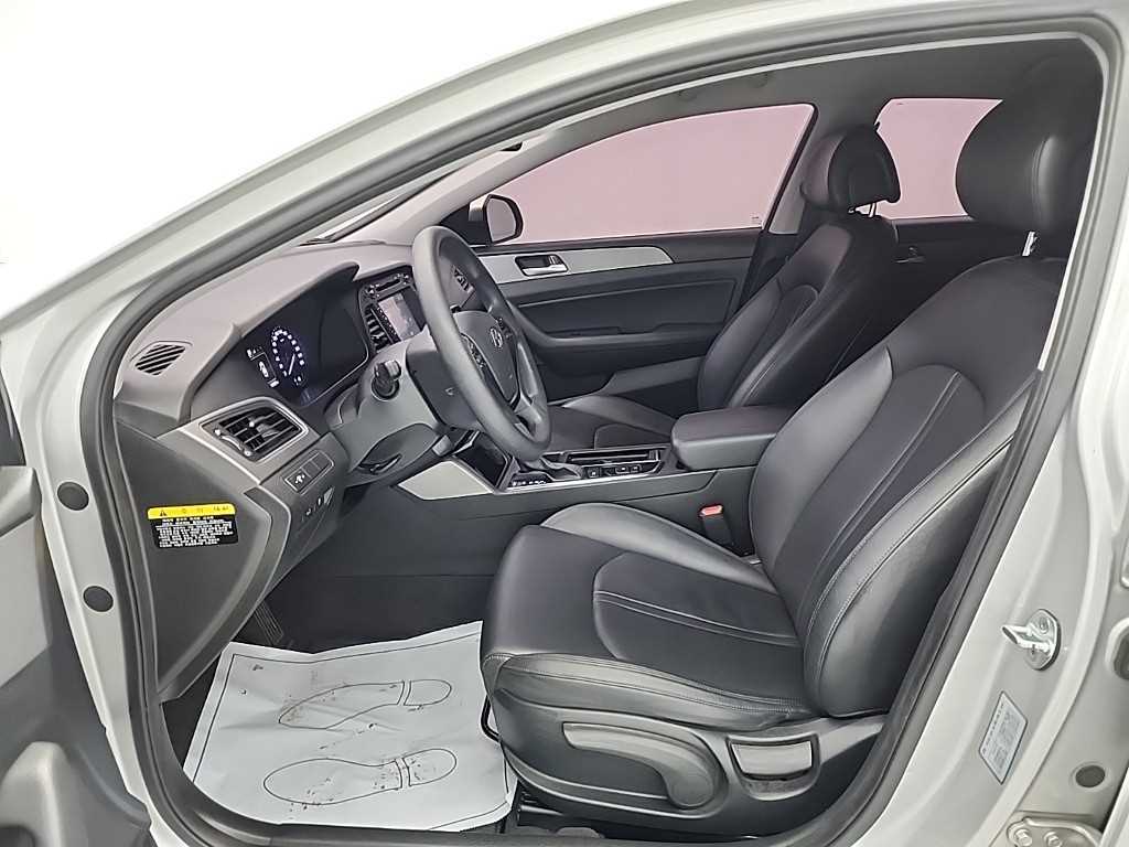 HYUNDAI Sonata - Vista 11