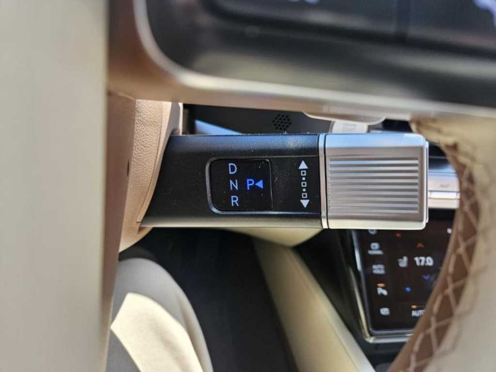 HYUNDAI Grandeur - Vista 10
