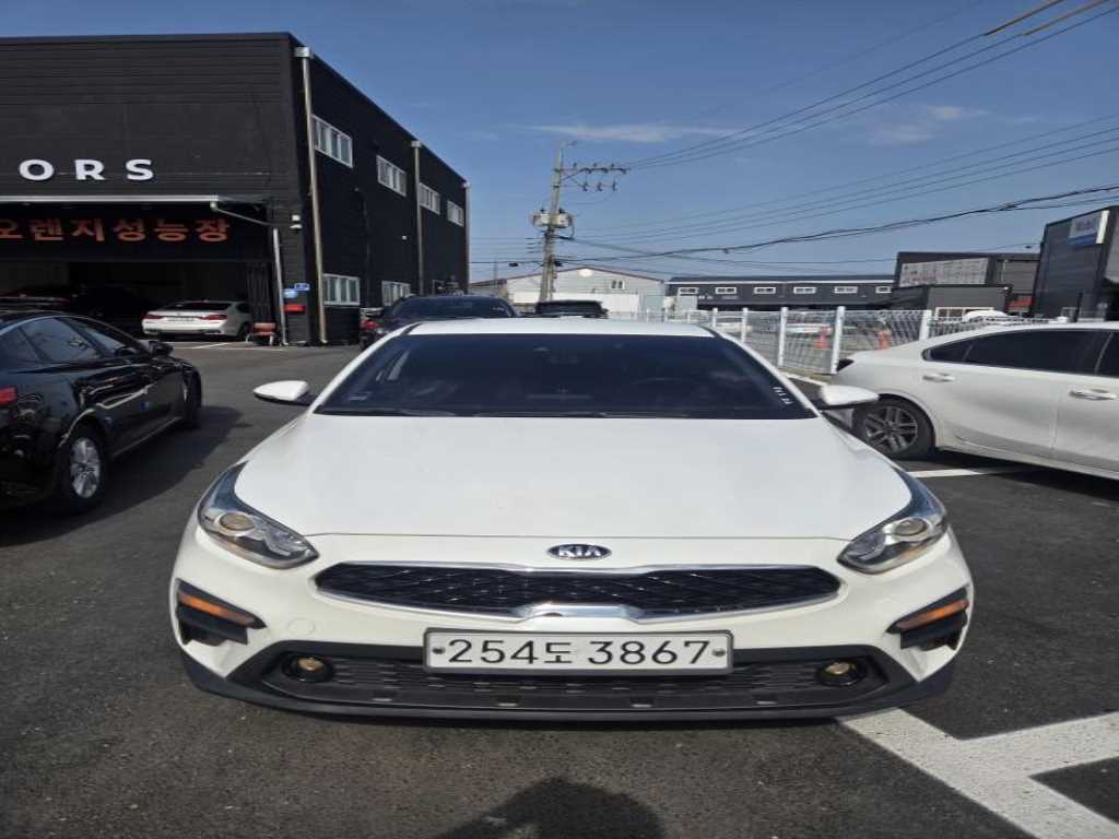 KIA K3 2020 Blanco - Importación desde Corea - HF Imports Iquique - Foto 1