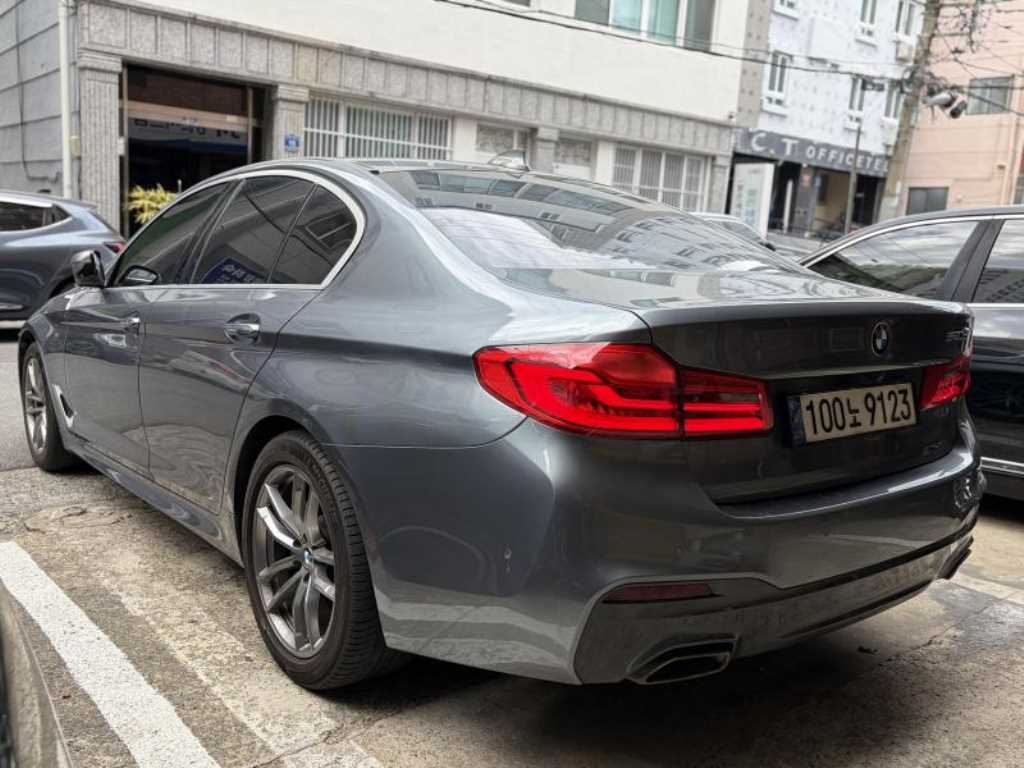 BMW 5 Series - Vista 5