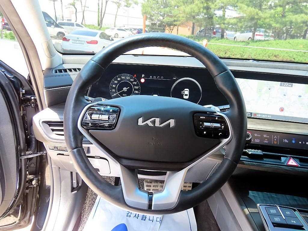 KIA K8 - Vista 8